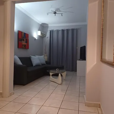 Convenient Near Acropolis *